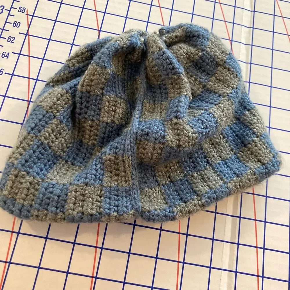 Handmade Blue & Gray Checkered Hat Adult M Thick Knit Ski Outdoors Grunge Retro